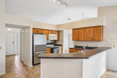 2596 Alclobe Circle, Ocoee FL - photo 19 of 70