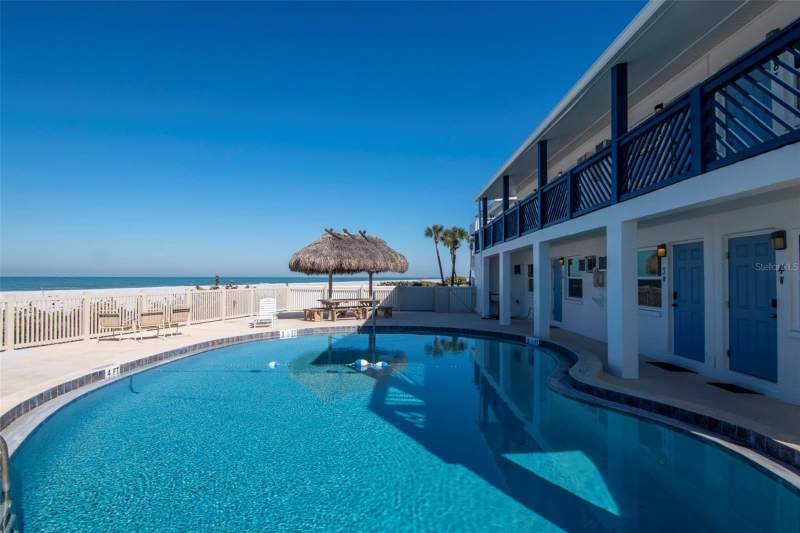 1 bedroom Condominium at 2700 GULF BOULEVARD #2W, CHATEAU CONDO THE, BELLEAIR BEACH — photo 5