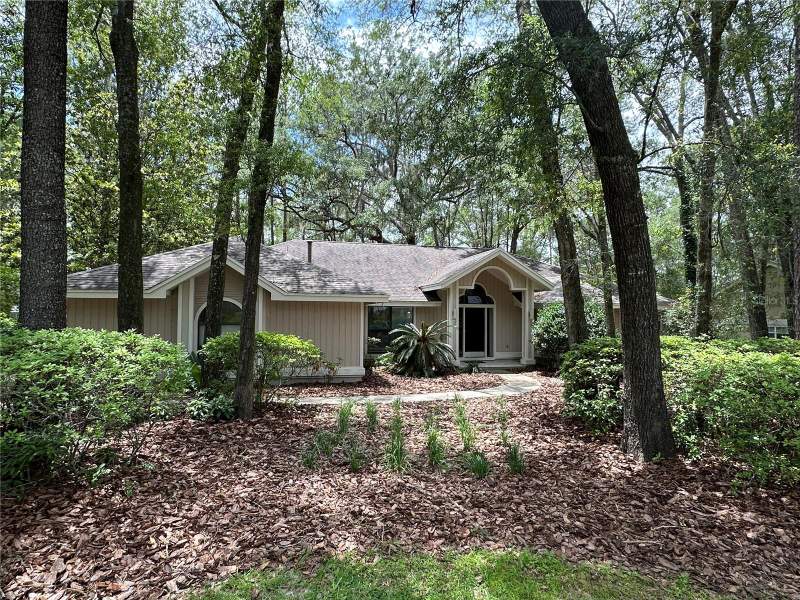 5 bedroom Single Family Residence at 4722 SW 88th Drive, Haile Plantation Unit 9 Ph II, Gainesville — photo 2