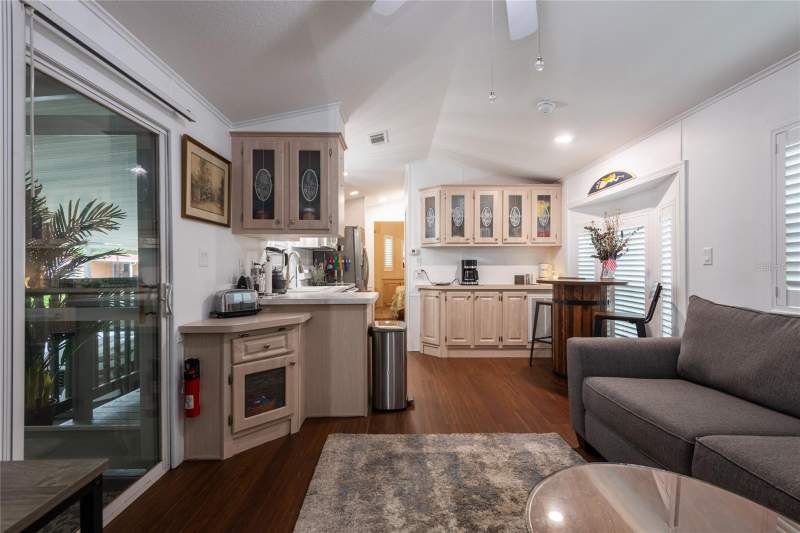 2 bedroom Manufactured Home at 6544 La Mesa Road, Caliente Casita Village, Land O Lakes — photo 5