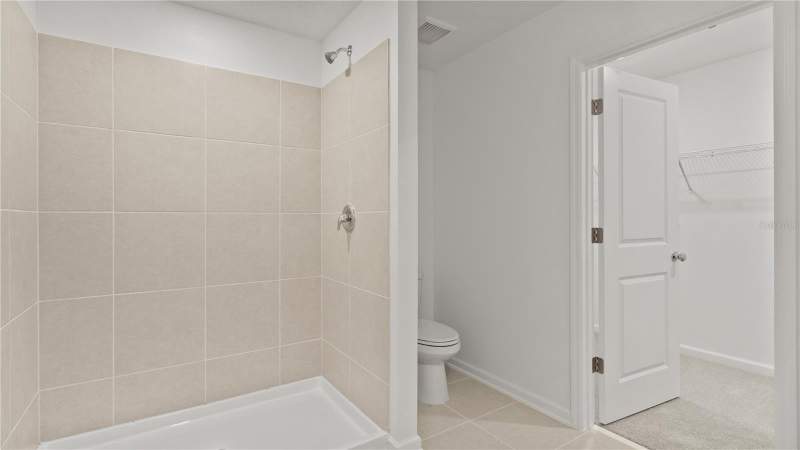 5 bedroom Single Family Residence at 5812 Taverna Loop, Villa Mar 40'S, Winter Haven — photo 4
