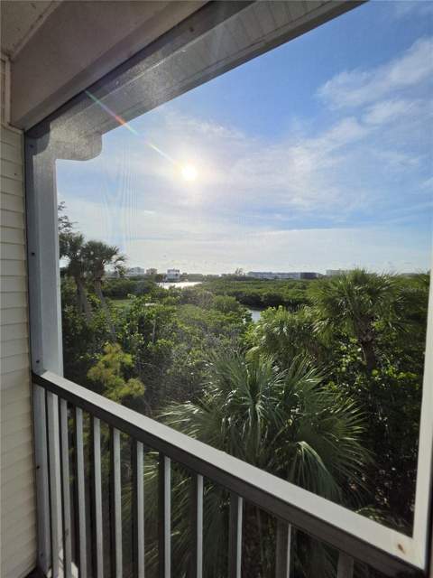 9870 Indian Key Trail #64, Seminole FL - photo 23 of 35