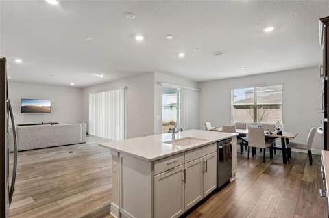 4008 Meandering Bay Drive, Apopka FL - photo 7 of 43