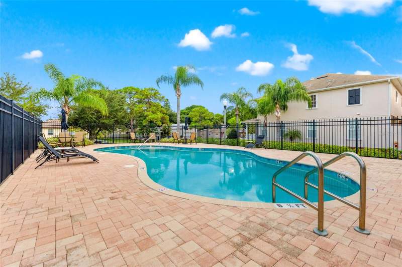 4 bedroom Townhouse at 217 49th Avenue, Sun Ketch Twnhms At Northeast, St Petersburg — photo 4