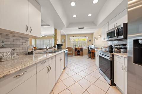2211 Portside Passage, Palm Harbor FL - photo 16 of 55