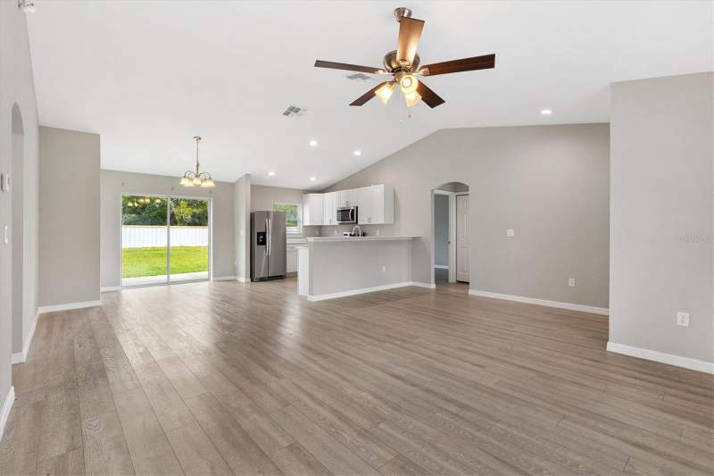 3 bedroom Single Family Residence at 37 Guava Terrace Radial, Silver Spgs Shores Un 42, Ocklawaha — photo 3