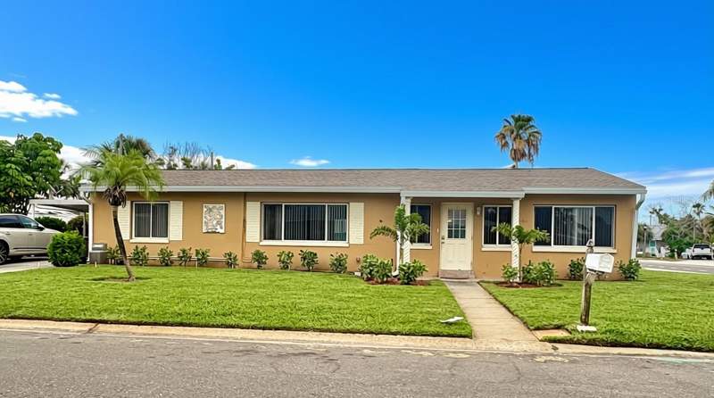 3 bedroom Single Family Residence at 360 72nd Avenue, St Petersburg Beach Rep, St Petersburg — photo 2