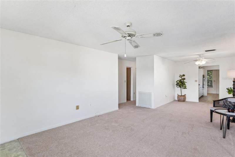 2 bedroom Condominium at 5530 N 80th Street #C308, Five Towns Of St Pete, St Petersburg — photo 2