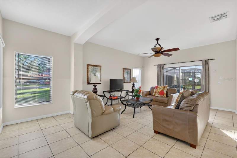 4 bedroom Single Family Residence at 126 Summer Place Loop, High Grove Unit 2, Clermont — photo 5