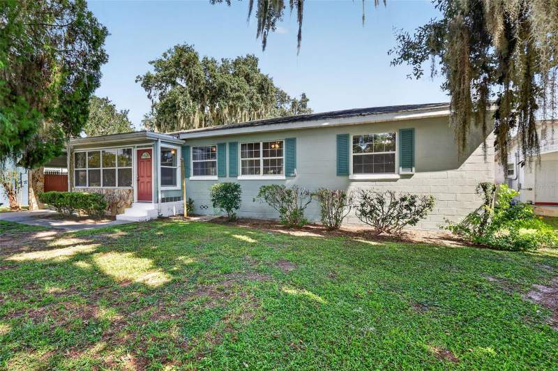 3 bedroom Single Family Residence at 1610 Park Drive, Love'S Point, Leesburg — photo 2