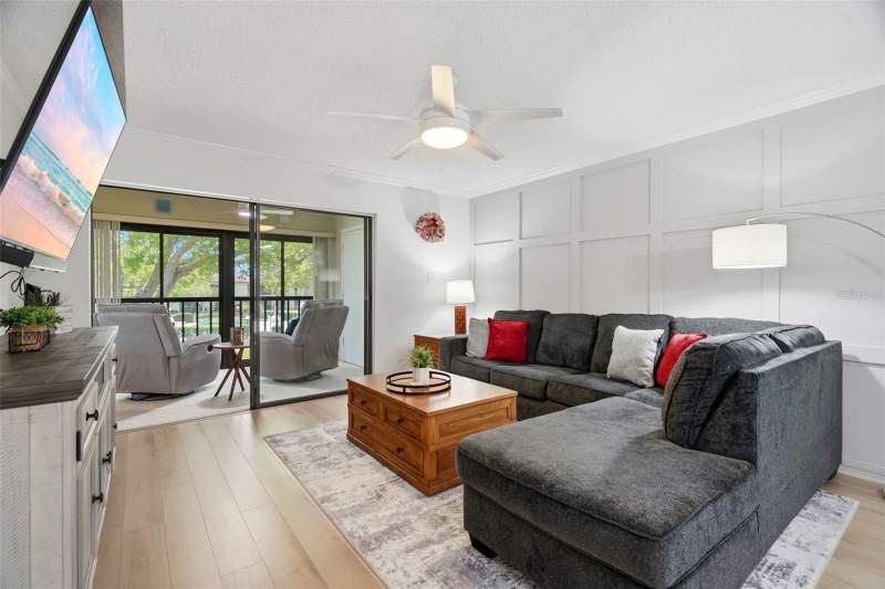 2 bedroom Condominium at 2700 Nebraska Avenue #2-203, Landings Condo The, Palm Harbor — photo 2