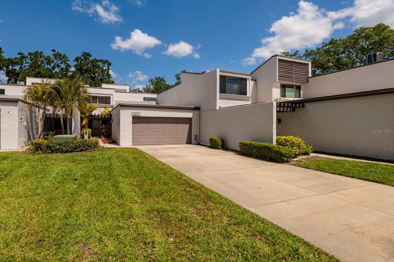 Carrollwood Village FairwayHomes for Sale in Tampa, FL