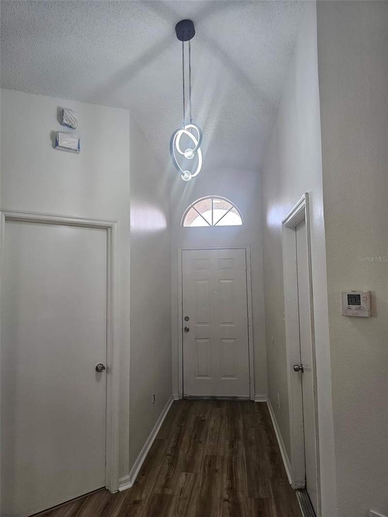 3 bedroom Single Family Residence at 236 PANORAMA DR, SEASONS THE, WINTER SPRINGS — photo 2