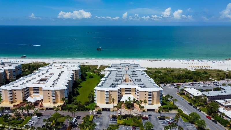 Silver Sands Beach & Racquet Club