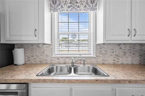 10042 Collingwood Avenue, Dade City FL - photo 10 of 34