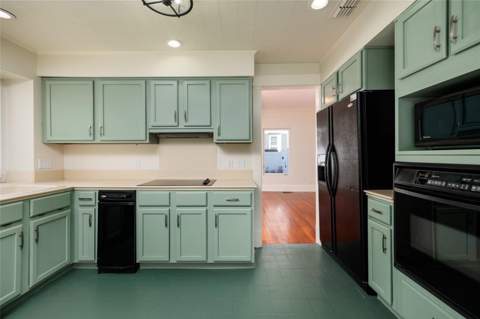 756 17th Avenue, St Petersburg FL - photo 16 of 46