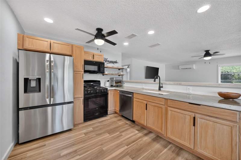 2 bedroom Single Family Residence at 529 E Gottsche Avenue, Eustis Ubeguilda Heights, Eustis — photo 4