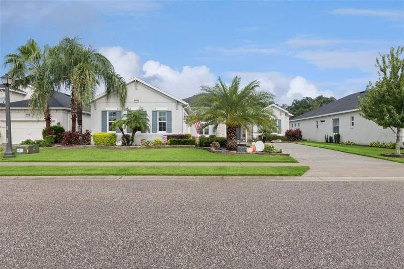 3 bedroom Single Family Residence at 8400 Bridgeport Bay Circle, Lakes/Mount Dora Ph 4A, Mount Dora — photo 2
