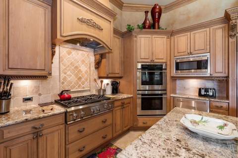 841 Ponce De Leon Drive, St Petersburg FL - photo 15 of 62