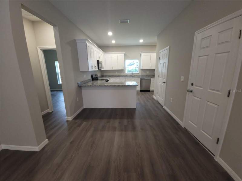 3 bedroom Single Family Residence at 5025 Finders Court, Knoll Pine, Tampa — photo 3