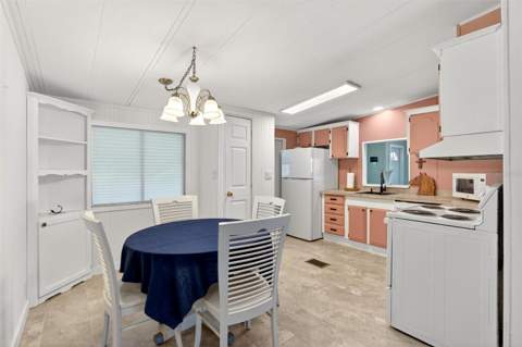 516 Jason Drive, Lady Lake FL - photo 14 of 31