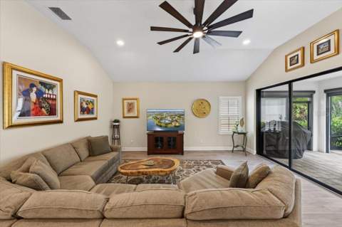 9145 Warm Springs Circle, Parrish FL - photo 10 of 69