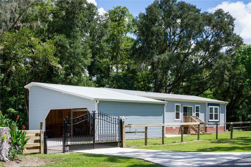2 bedroom Manufactured Home at 10015 NW 45th Avenue, Ocala, Ocala — photo 3