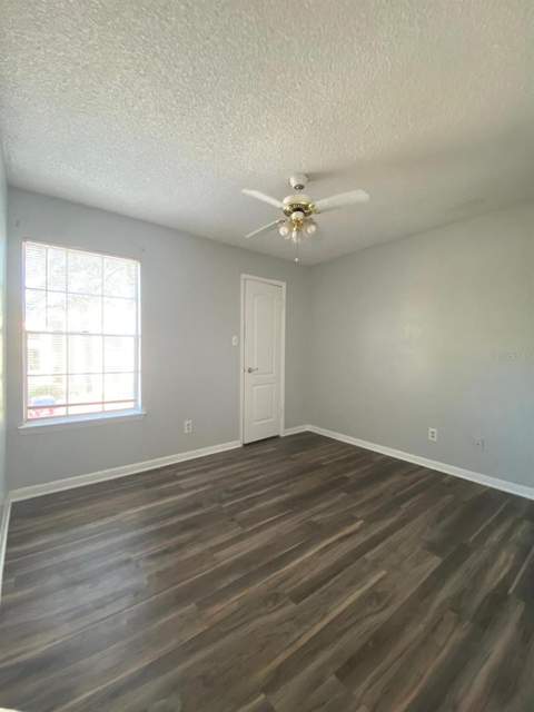 4400 Thornbriar Lane #205, Orlando FL - photo 8 of 19