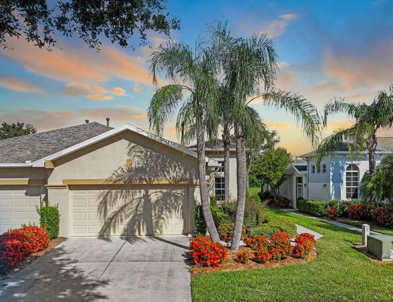 Lyndhurst Condo