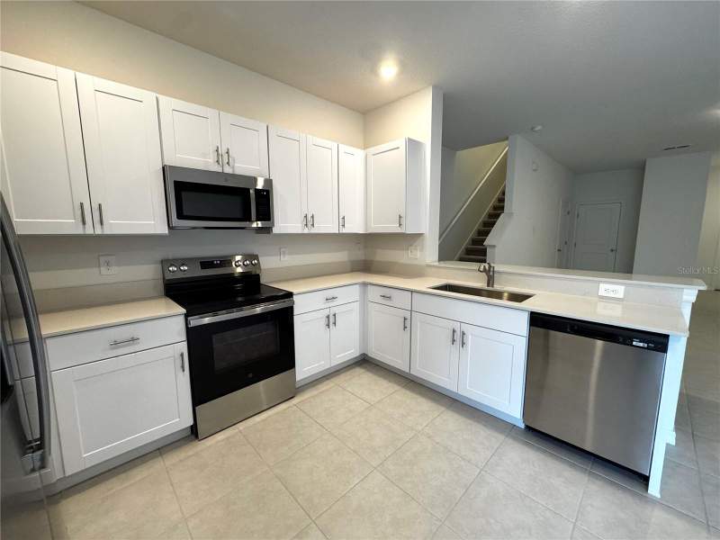 3 bedroom Townhouse at 10149 Trumpet Honeysuckle Way, Mirada, San Antonio — photo 3