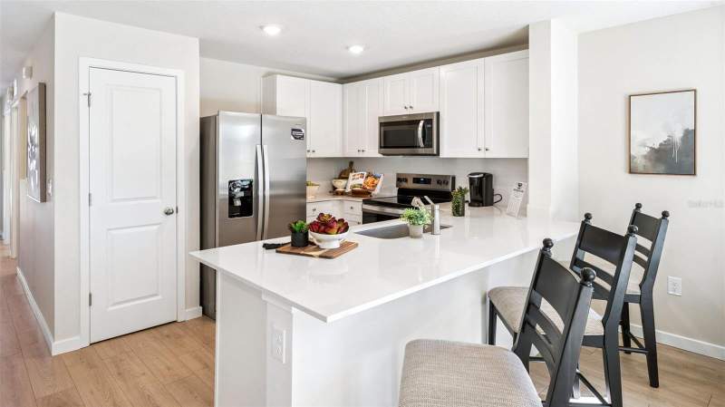 3 bedroom Townhouse at 1676 Sugarwood Loop, Towns At Summit, Deland — photo 4