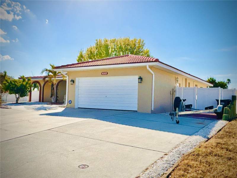 3 bedroom Single Family Residence at 6512 Manila Palm Way, Sabal Key Unit 2, Apollo Beach — photo 4