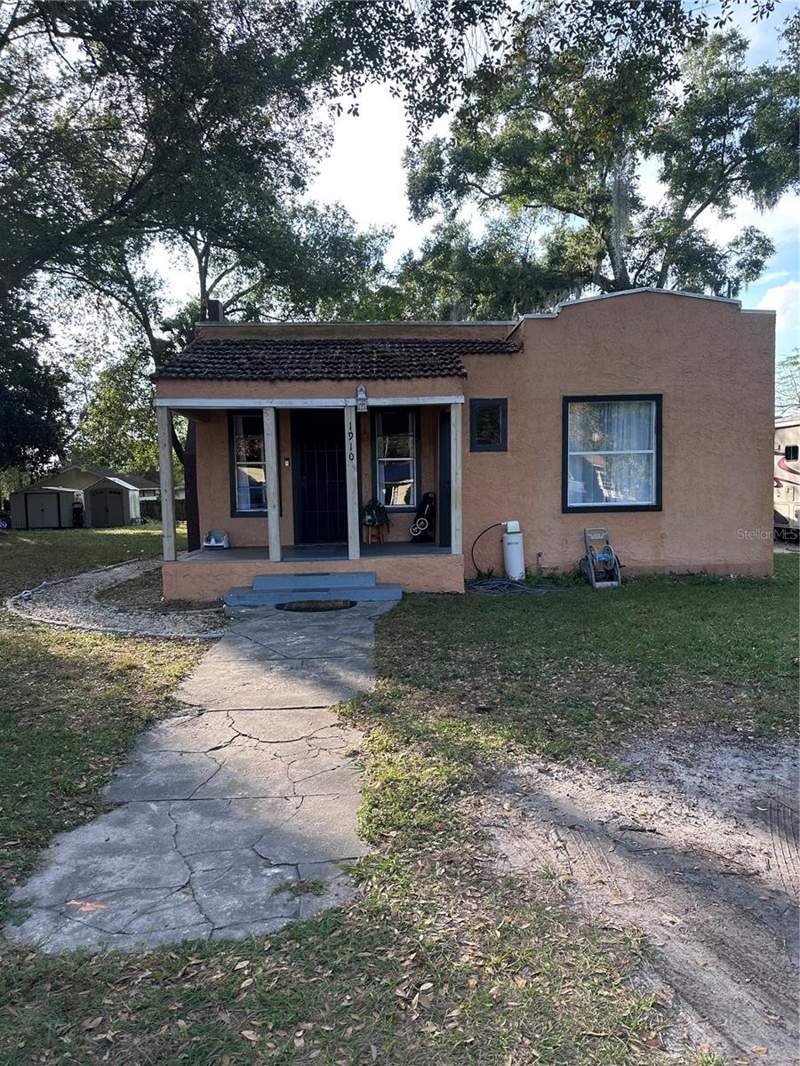 3 bedroom Single Family Residence at 1910 William Clark Avenue, Pinehurst, Sanford — photo 2