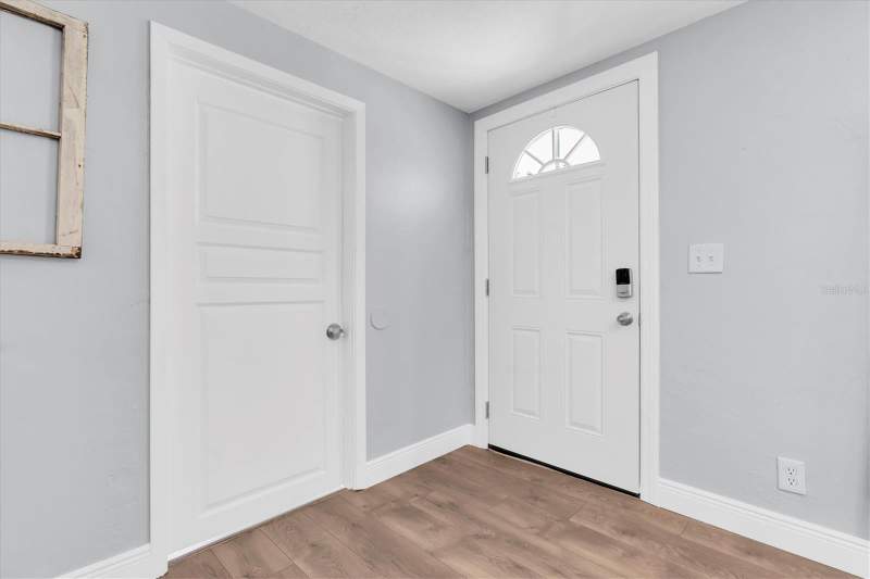 2 bedroom Single Family Residence at 5107 37th Street, Lellman Heights 1st Sec, St Petersburg — photo 5