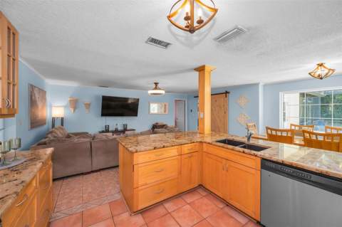 520 Sandy Hook Road, Palm Harbor FL - photo 16 of 76