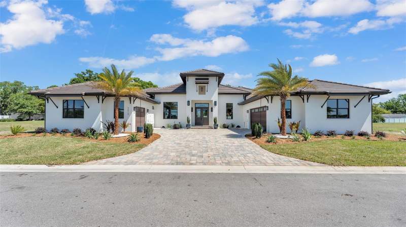 5 bedroom Single Family Residence at 5472 SHOREVIEW DRIVE, WATERS EDGE/LK GIBSON PH 1, LAKELAND — photo 1