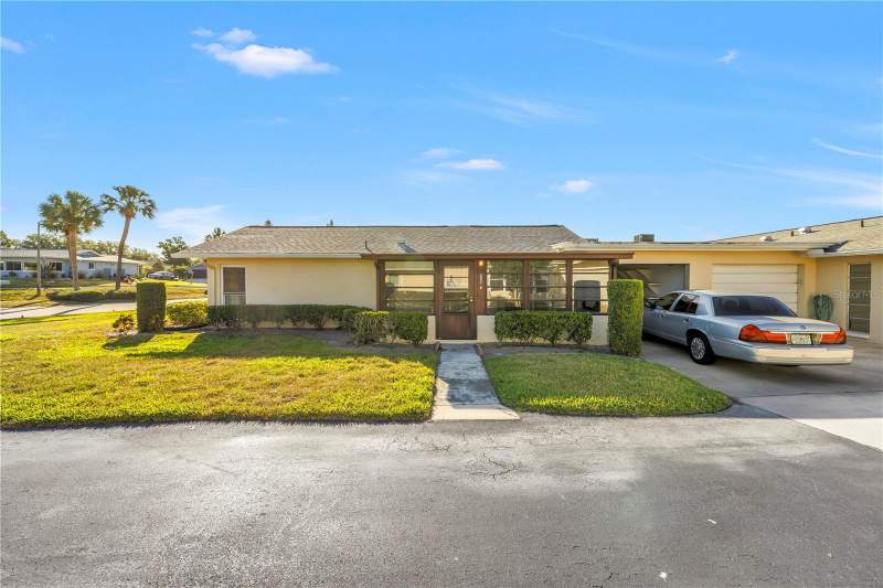 2 bedroom Villa at 2740 Highlands Boulevard #B, Highland Lakes Condo, Palm Harbor — photo 2