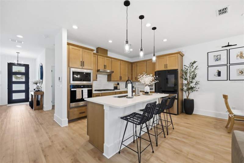 4 bedroom Single Family Residence at 1663 Crowncrest Drive, Bronson Peak 1B, Apopka — photo 5