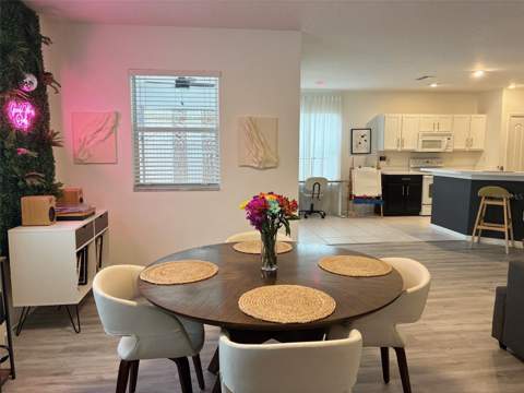 8026 Carriage Pointe Drive, Gibsonton FL - photo 18 of 70