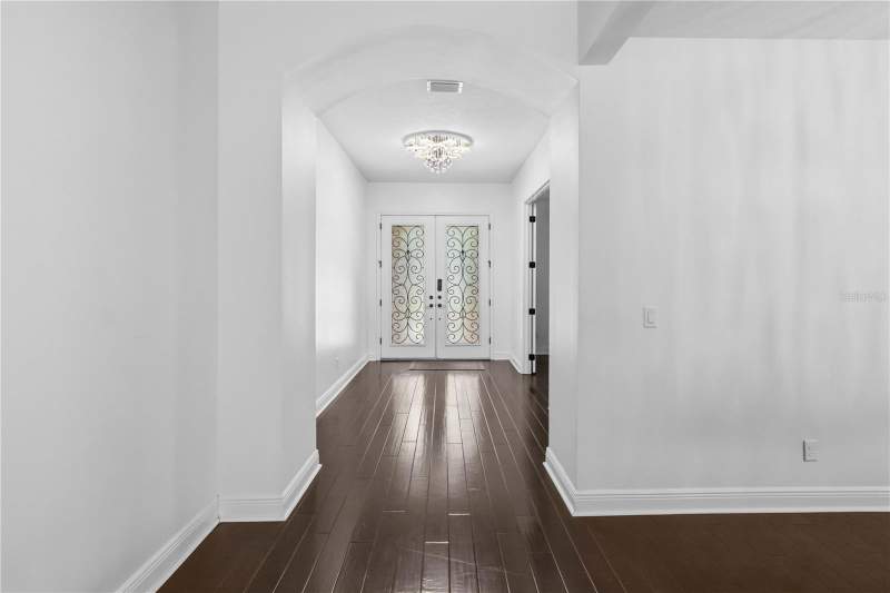 5 bedroom Single Family Residence at 11009 Charmwood Drive, Manors At Forest Glen, Riverview — photo 5