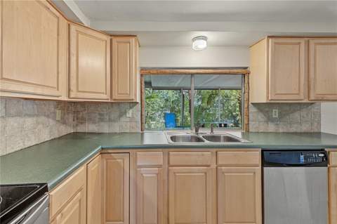 8511 Sunflower Lane, Hudson FL - photo 17 of 42