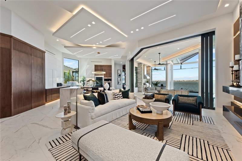 3 bedroom Single Family Residence at 800 Blue Shell Loop, Waterside, Sarasota — photo 5
