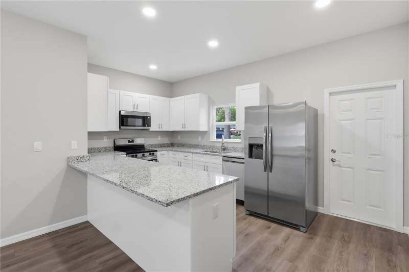 3 bedroom Single Family Residence at 5029 Finders Ct, Knoll Pine, Tampa — photo 4