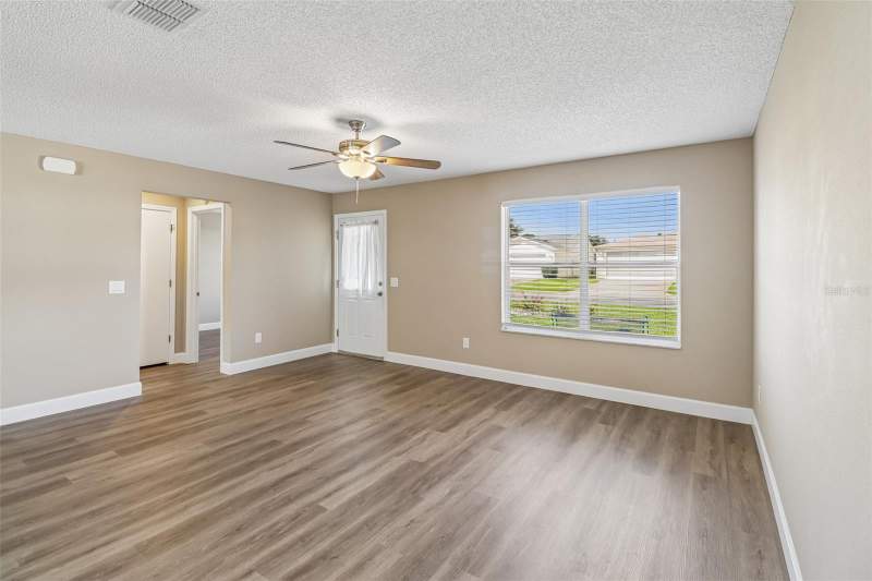 2 bedroom Single Family Residence at 2609 Privada Drive, Villages Of Sumter, The Villages — photo 5