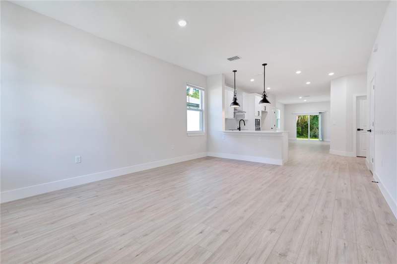 4 bedroom Single Family Residence at 427 E 13th Street, Hackney Prop, Apopka — photo 4