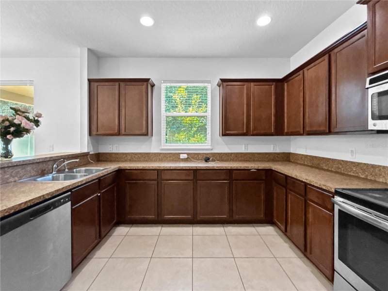 4 bedroom Single Family Residence at 16100 Yelloweyed Drive, Sawgrass Bay Ph 1B, Clermont — photo 5