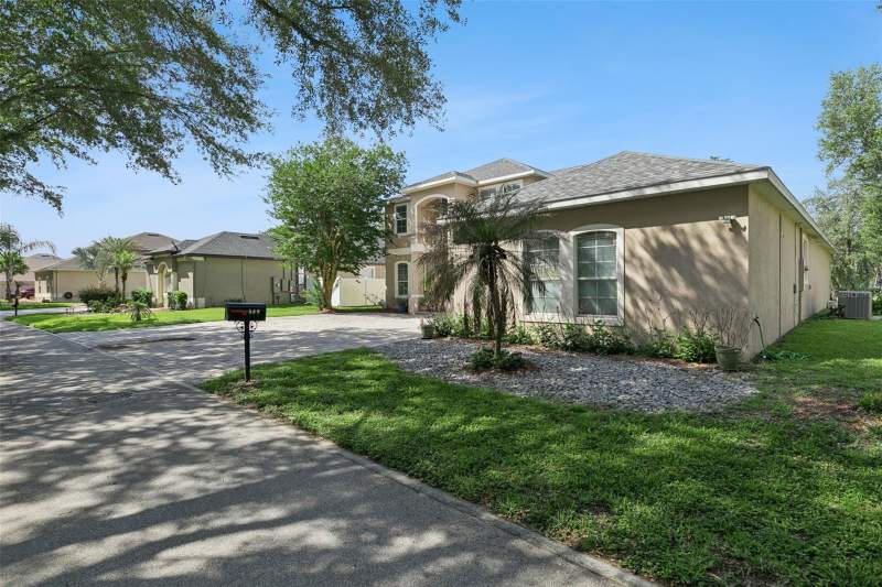 5 bedroom Single Family Residence at 580 Errol Parkway, Parkside At Errol Estates, Apopka — photo 4