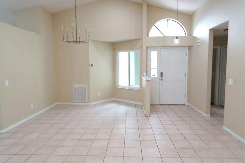 3 bedroom Single Family Residence at 4304 Barret Avenue, Walden Lake Unit 30 Ph 1 SE, Plant City — photo 3