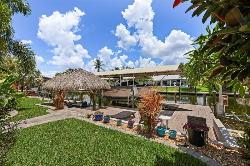 4 bedroom Single Family Residence at 5215 Pelican Boulevard, Cape Coral, Cape Coral — photo 3