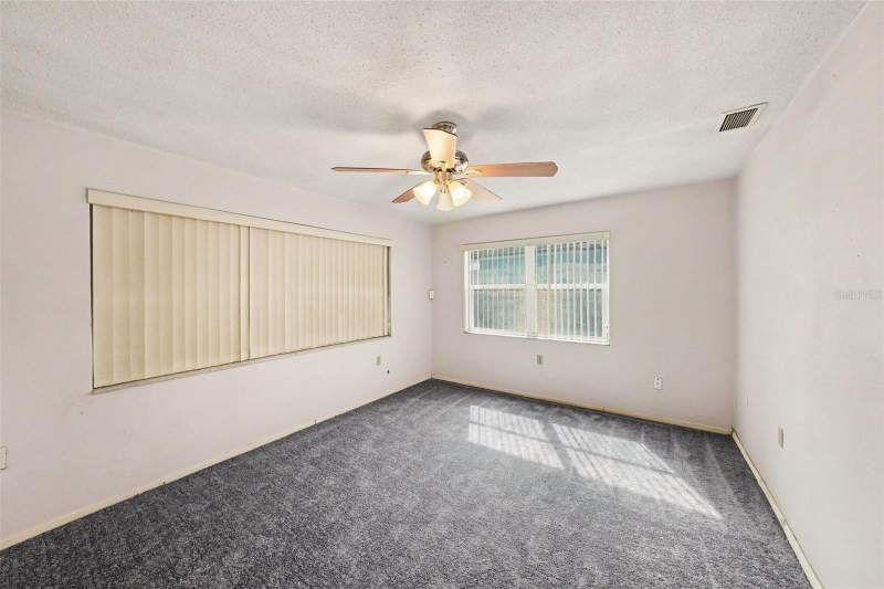 3 bedroom Single Family Residence at 8130 Monarch Drive, The Lakes, Port Richey — photo 5